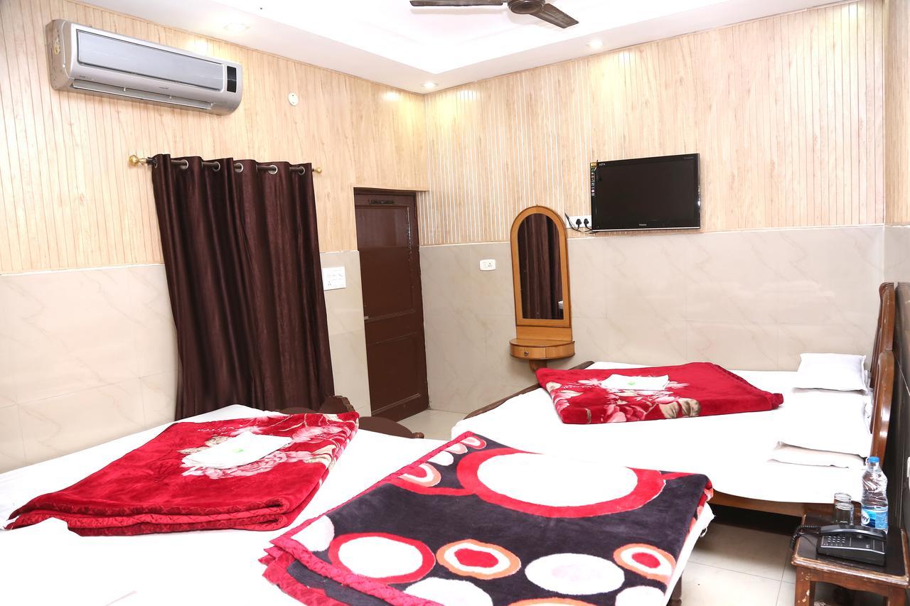 אמריצר Swagat Hotel מראה חיצוני תמונה